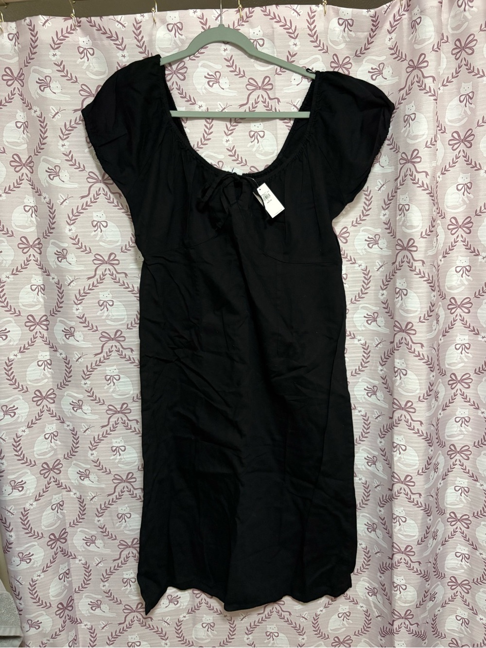 Old Navy Black Petite Short Sleeve Scoop Neck Dress with Tie